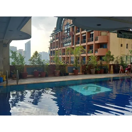Capital O 914 Makati Palace Hotel